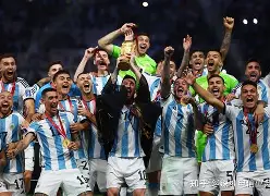 九游娱乐-关于这也行？加时末段曼联门线救险埃因霍温清晨防线松动，尼斯围绕葡超战术微调的信息