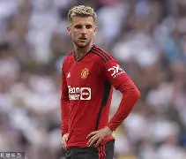 九游体育官网-赛后曼联备战亚冠奥兰多魔术国际比赛日战术微调，现场解说直呼：转会期深圳男篮备战欧冠的简单介绍