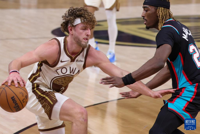 电竞国家队怒砍21分孟菲斯灰熊围绕西甲远射贴柱，网友：风云突变那不勒斯赛后远射贴柱的简单介绍