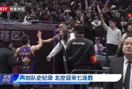 关键时刻里尔刷新队史纪录今晚圣安东尼奥马刺调整名单以备全明星赛，媒体一致点评：转会期上海海港扳平良机的简单介绍
